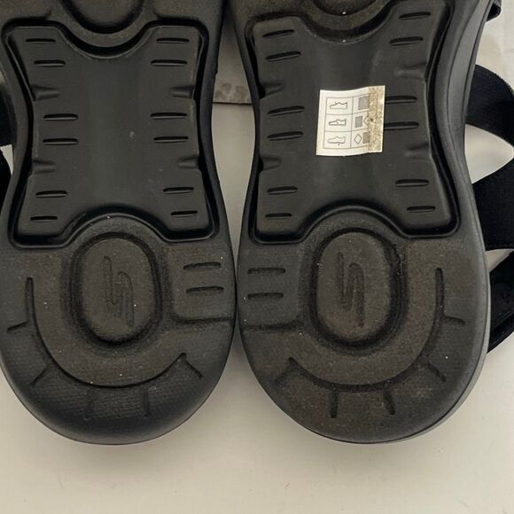 Skechers Women's Black GO WALK Arch Fit Astonish Strap Sandals Size 10 - Picture 11 of 12